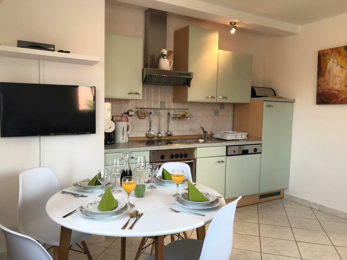 Ferienwohnung Mit 2 Schlafzimmer Oder Studio Apartment - Istrien-Fiorini Brtonigla Exterior foto