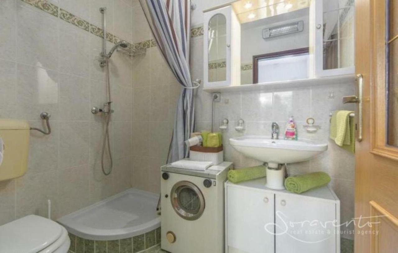 Ferienwohnung Mit 2 Schlafzimmer Oder Studio Apartment - Istrien-Fiorini Brtonigla Exterior foto